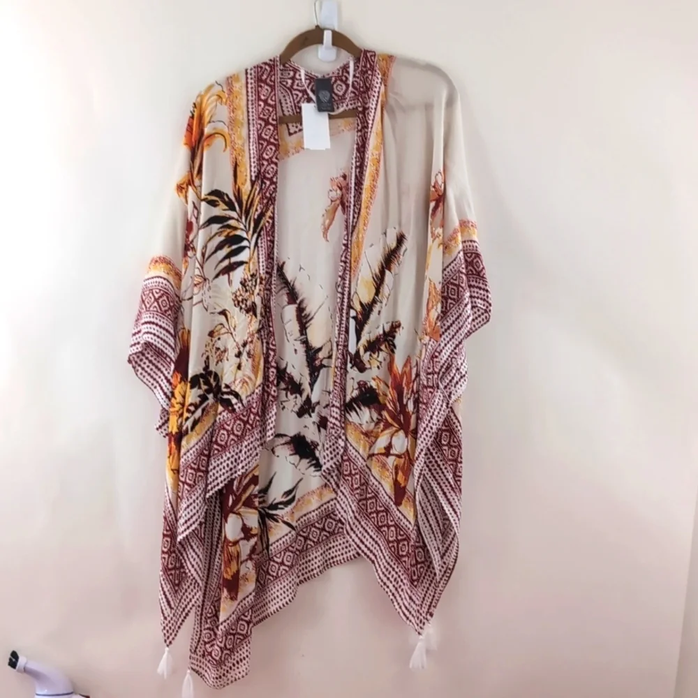Vince Camuto Cream and Orange Shrug/Kimono One Size Fits Most NWTG